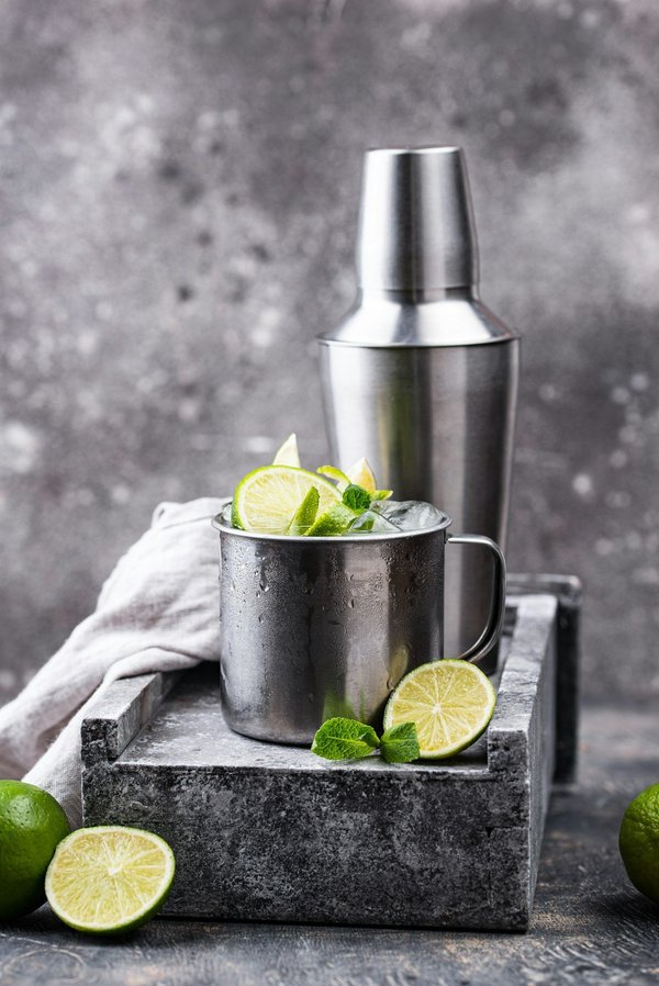 How to Choose the Perfect Pair of Mules for a Stylish Office Look?